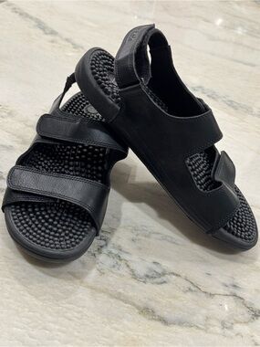 Kenkoh Reflexology Black vegan Adjustable Strap Sandals
